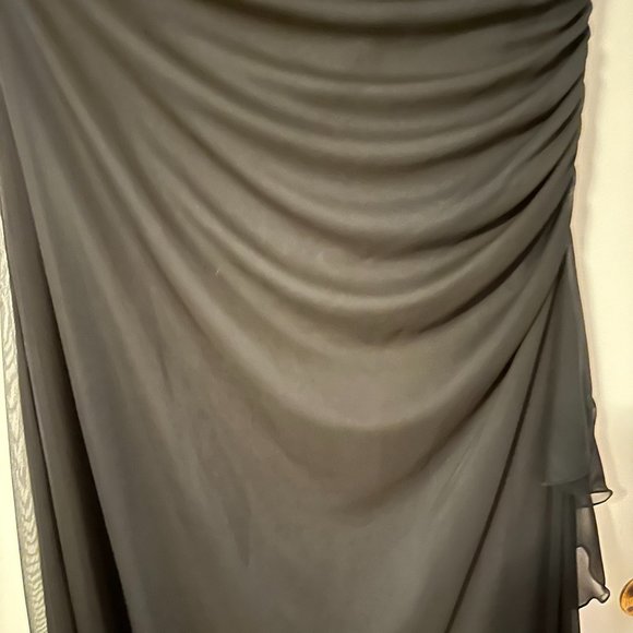 Chiffon Formal or Cocktail Dress - Picture 6 of 8